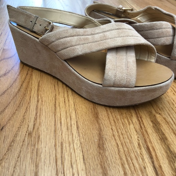 J. Crew Tan Suede Platform Sandals 8 - Picture 2 of 6